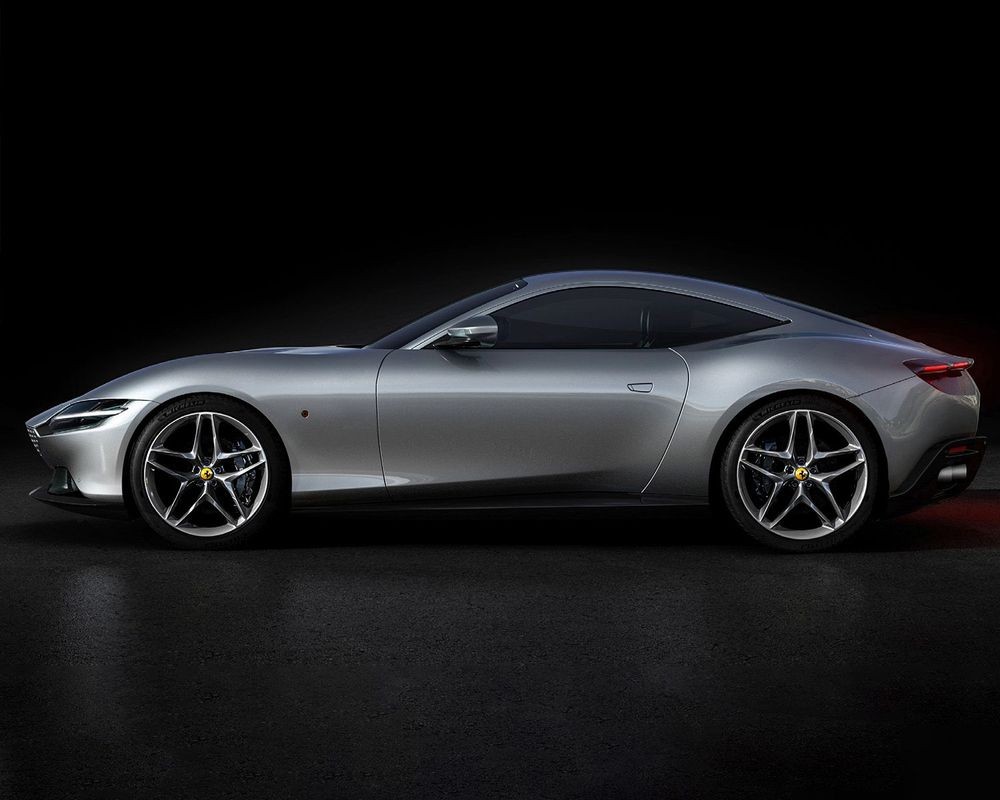 High_res_EN_Ferrari Roma_FINALfdzdf.jpg